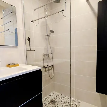 Δωμάτια σε οικογενειακή κατοικία Chez Elle Oraison