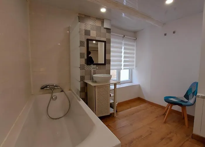 Chez Elle Homestay *