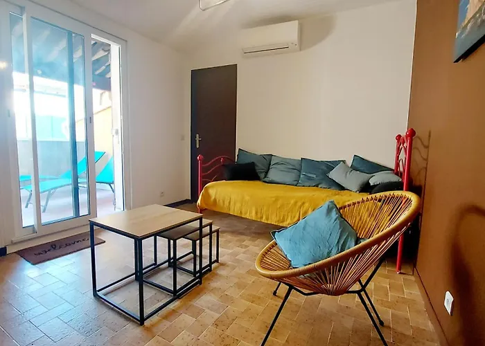 Chez Elle Homestay *